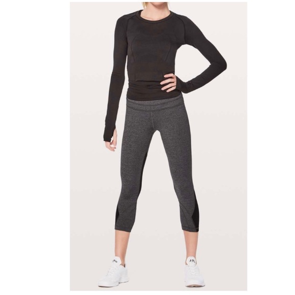 Lululemon Inspire Crop II Luxtreme Heathered Black Leggings Size 10 Style W6AMLS - Picture 3 of 16